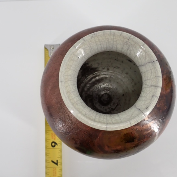 Raku Pottery Vase Iridescent Signed 6" Tall x 6" dia beautifully crafted - Picture 10 of 13